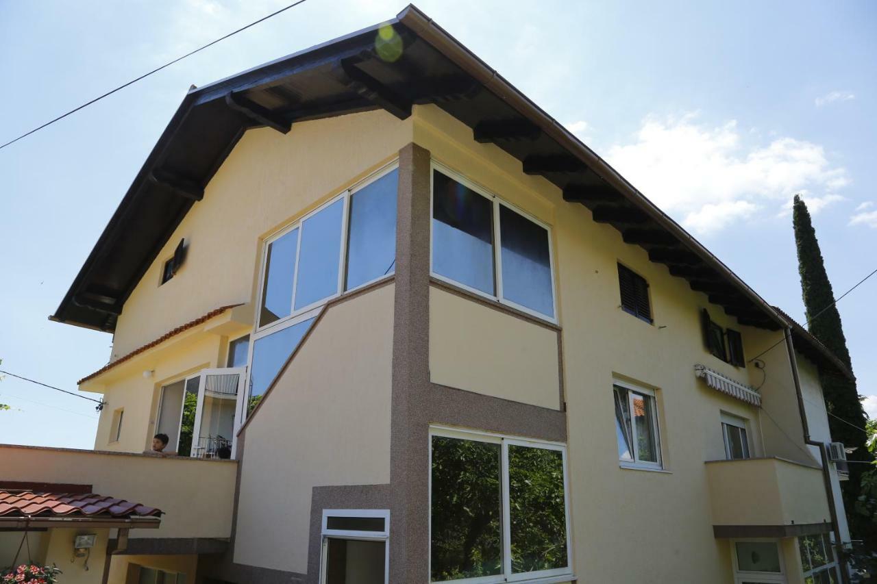 Niksa Apartment Rijeka Exterior photo